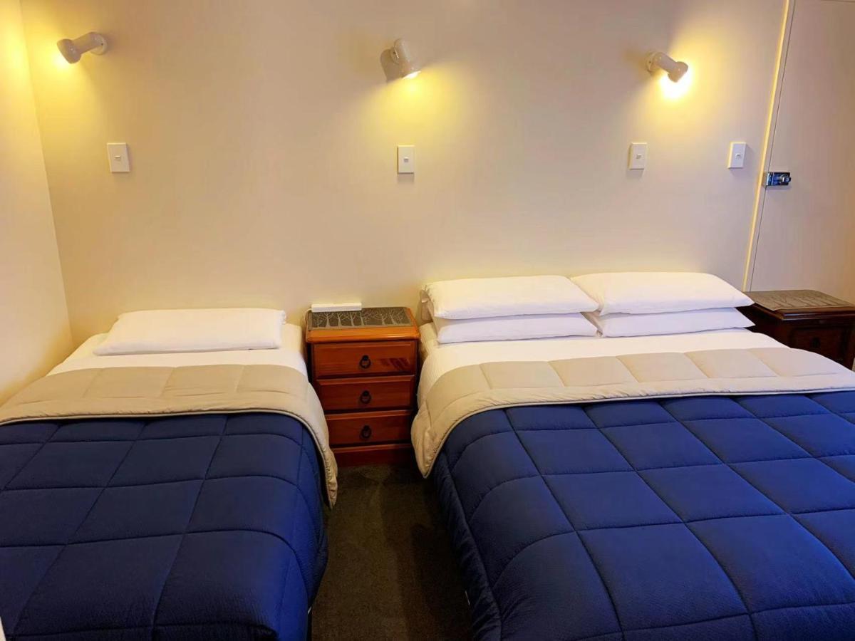 Amber Court Motel Te Anau Ngoại thất bức ảnh