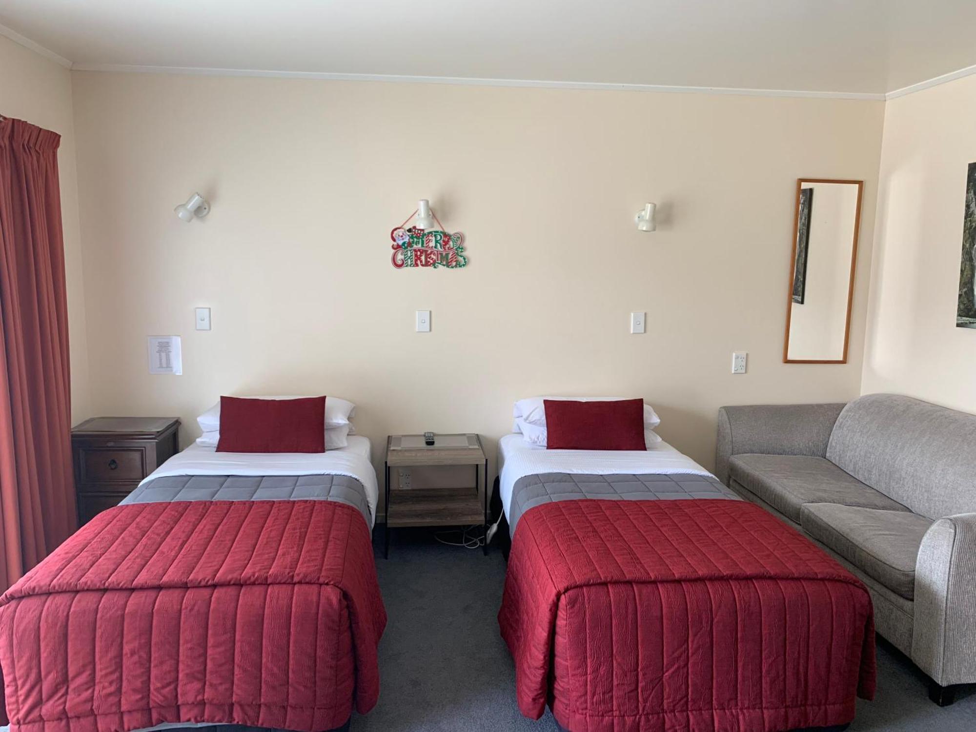 Amber Court Motel Te Anau Ngoại thất bức ảnh